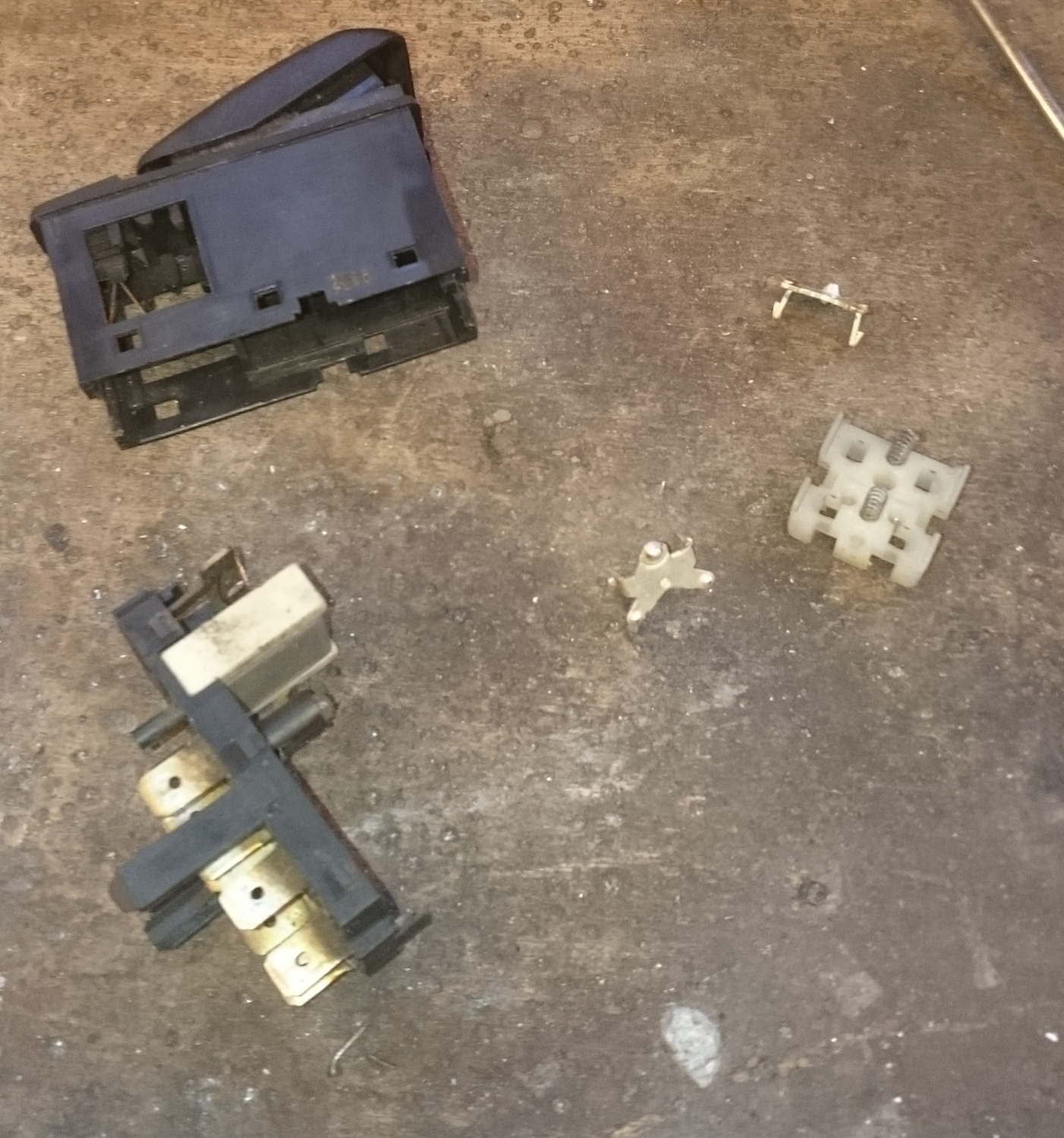 Image may have been reduced in size. Click image to view fullscreen.